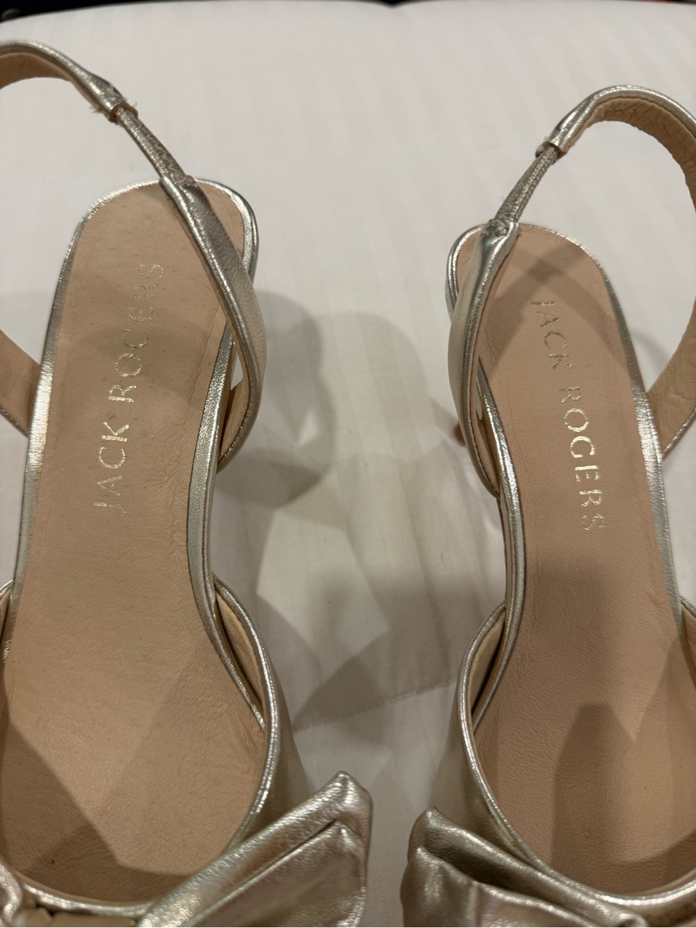 Jack Rogers Eloise bow slingback heels pumps sandals platinum gold leather BNIB - Picture 5 of 12